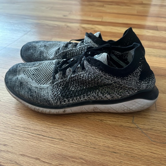 Nike Free Run Flyknit - Picture 2 of 7